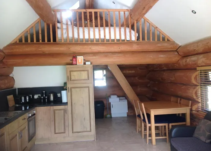 Lyne View, Log Lodge